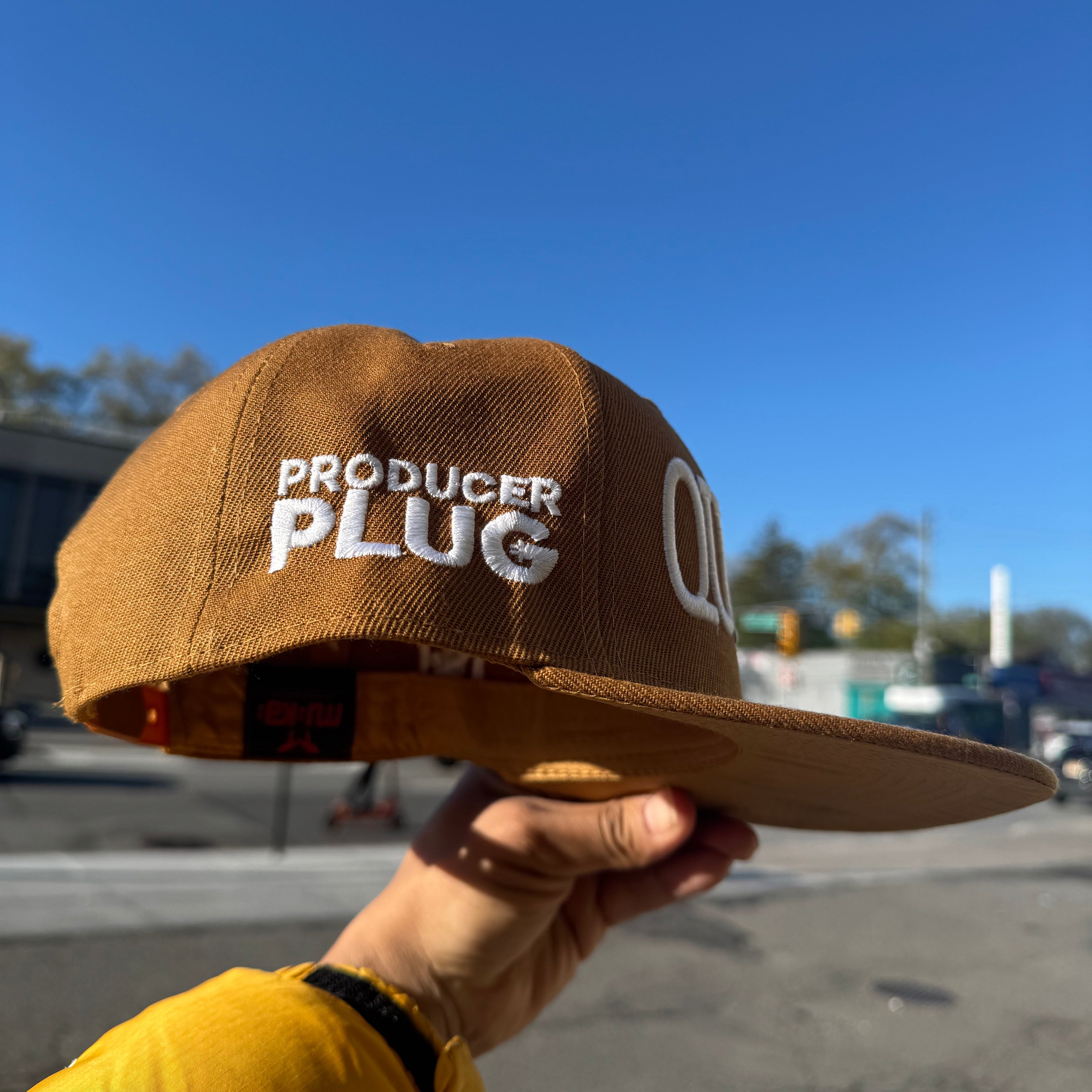 QUEENS NYC PRODUCERPLUG TAN SNAP BACK